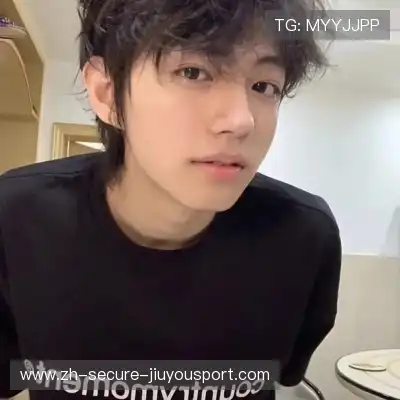 瞿柯耀